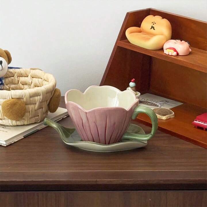 Tulip Flower and Leaf Saucer Set