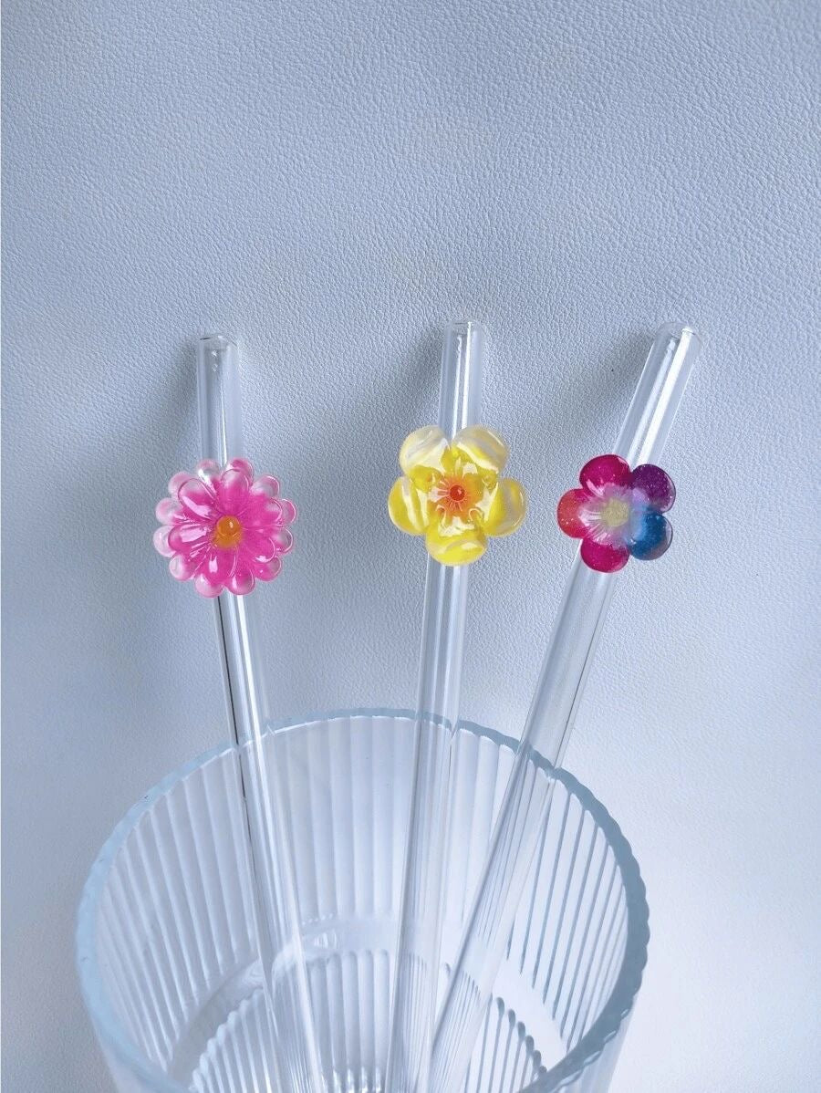 Set Of two Floral Straws