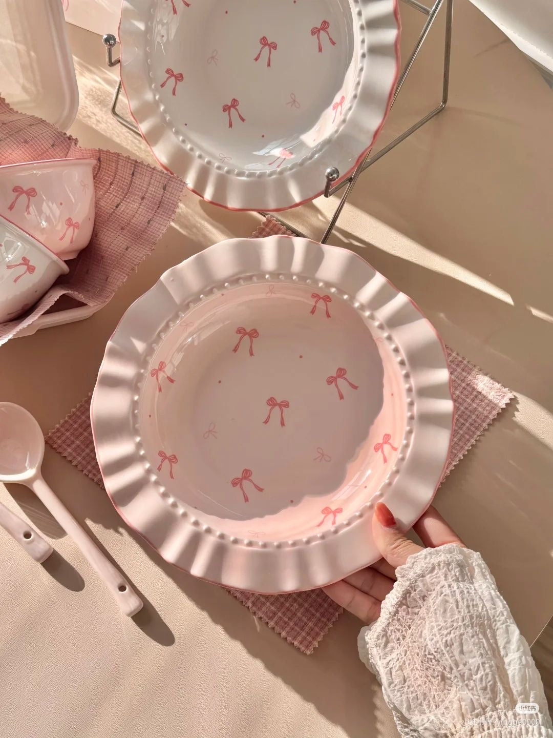 Ceramic Round Bow Plate